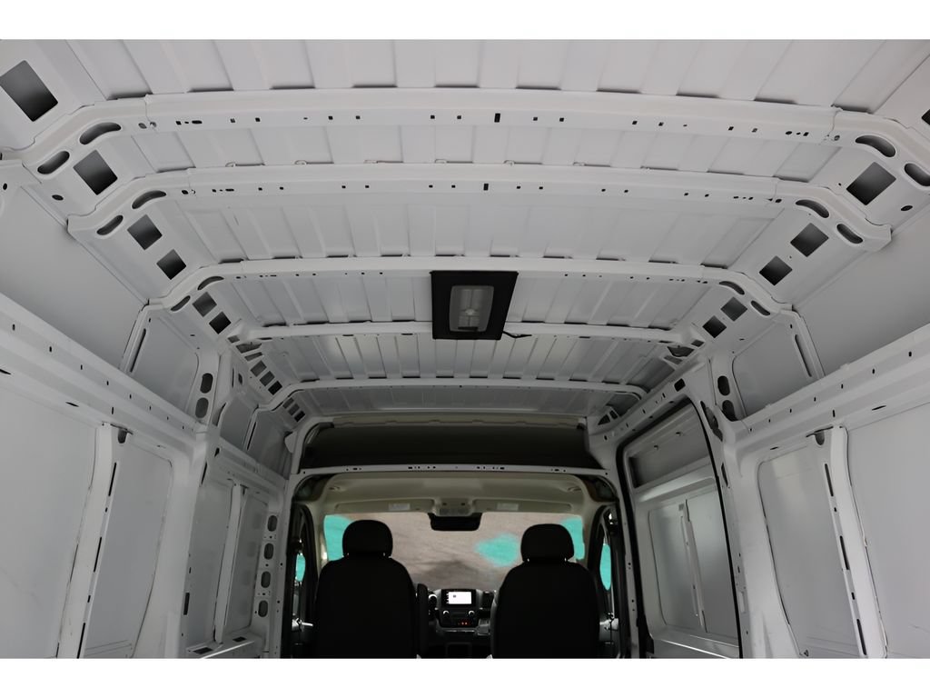 Used 2025 RAM ProMaster 2500 w/ Convenience Group FWD image 16