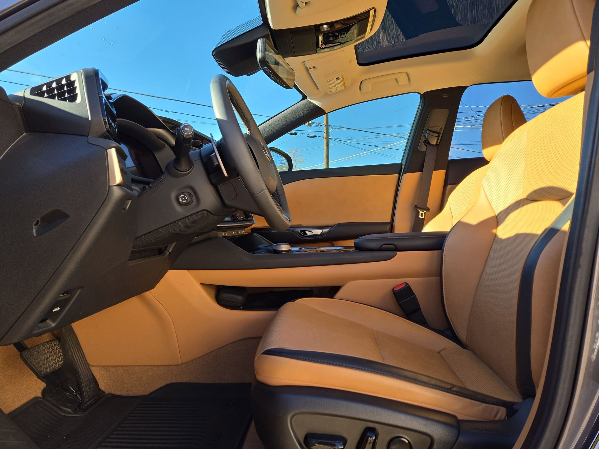 Certified 2023 Lexus RZ 450e Premium image 16