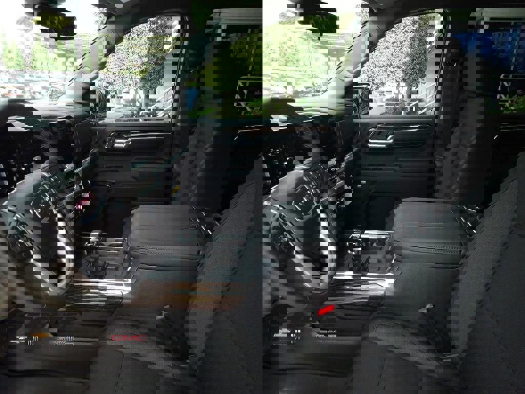 New 2026 GMC Sierra 1500 Elevation image 14