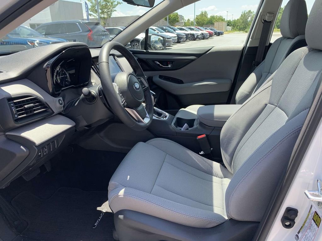 Used 2025 Subaru Legacy Premium w/ Popular Package #1A AWD/4WD image 4