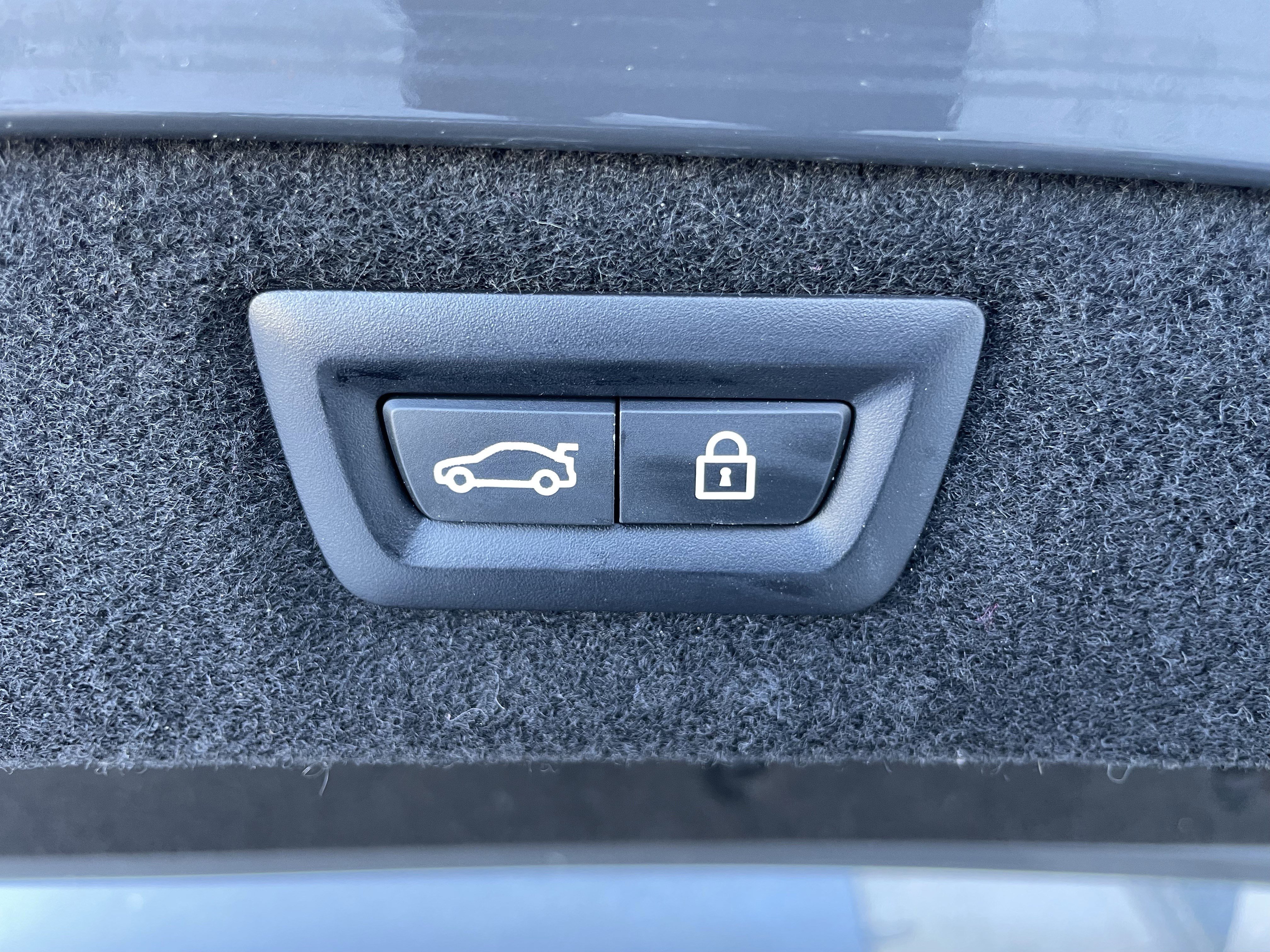 Used 2023 BMW 840i xDrive Convertible w/ Comfort Seating Package image 36