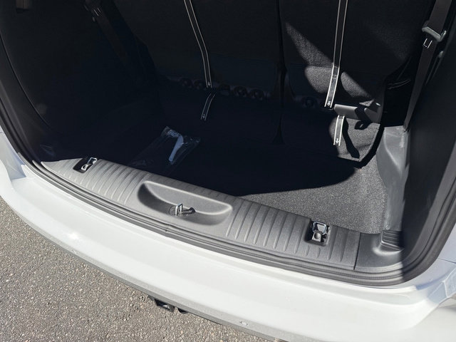 New 2026 Chrysler Pacifica Limited image 21