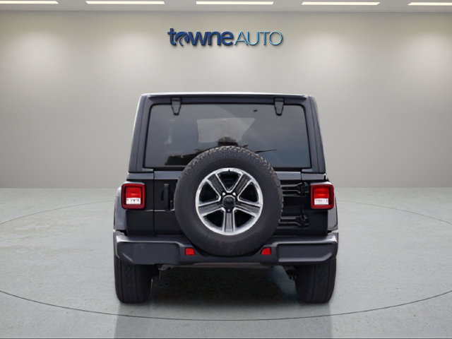 Used 2021 Jeep Wrangler Unlimited Sahara w/ Cold Weather Group AWD/4WD image 6
