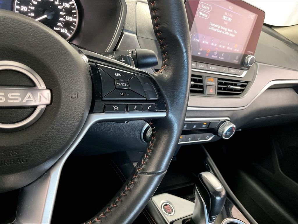 Used 2023 Nissan Altima 2.5 SR FWD image 23