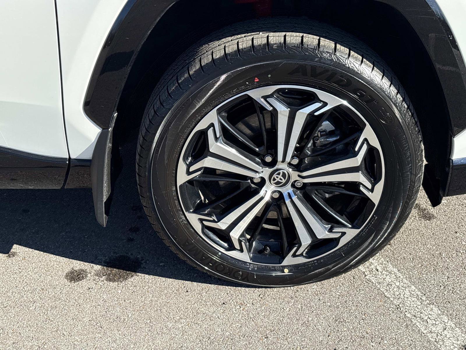 Used 2023 Toyota RAV4 XSE w/ Weather Package image 10