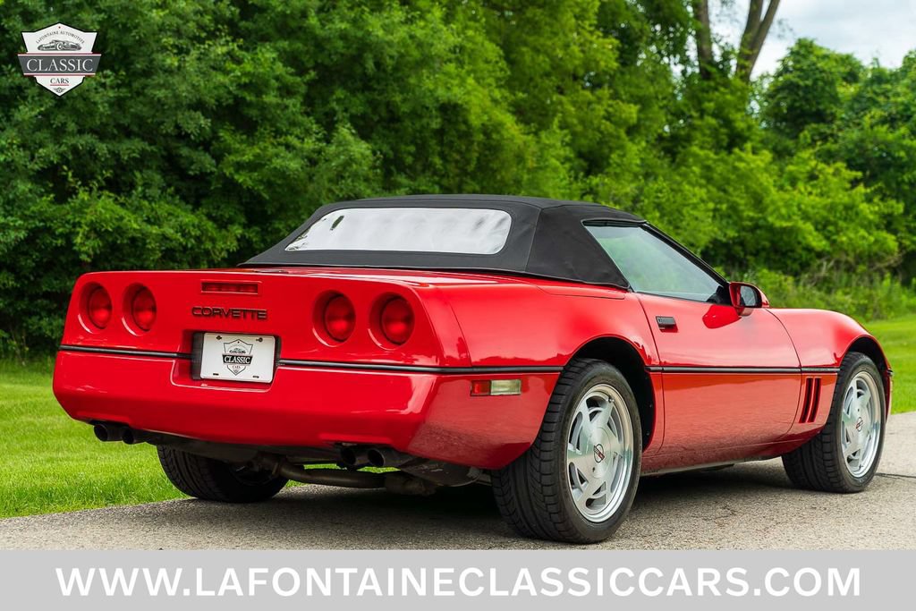 Used 1988 Chevrolet Corvette Convertible RWD image 7