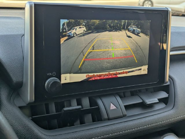 Certified 2025 Toyota RAV4 LE AWD/4WD image 23