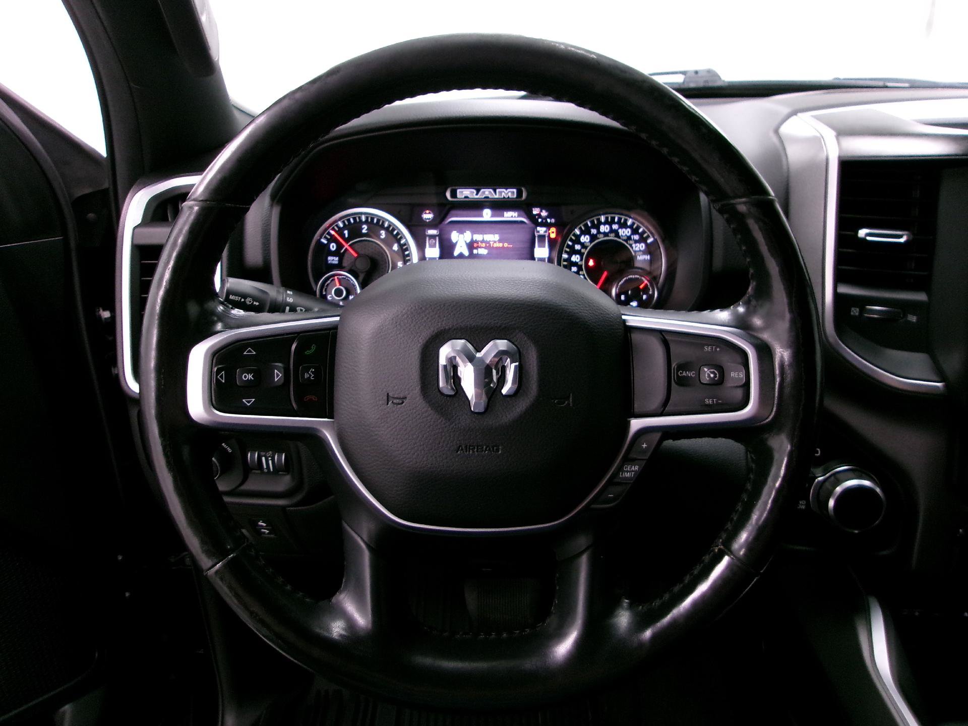 Used 2019 RAM 1500 Big Horn AWD/4WD image 5