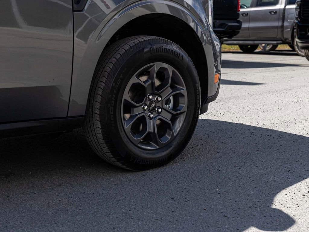 Used 2023 Ford Maverick XLT w/ Equipment Group 300A Standard image 9