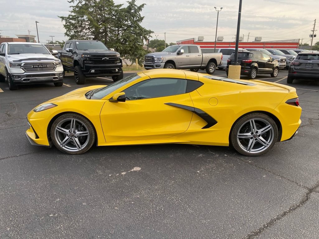 Used 2026 Chevrolet Corvette Stingray Coupe w/ 1LT RWD image 7