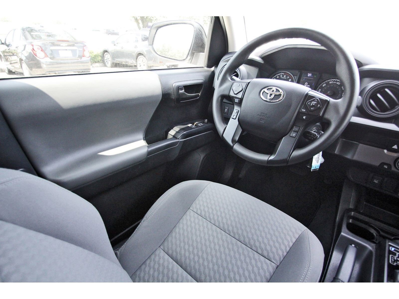 Used 2022 Toyota Tacoma SR RWD image 8