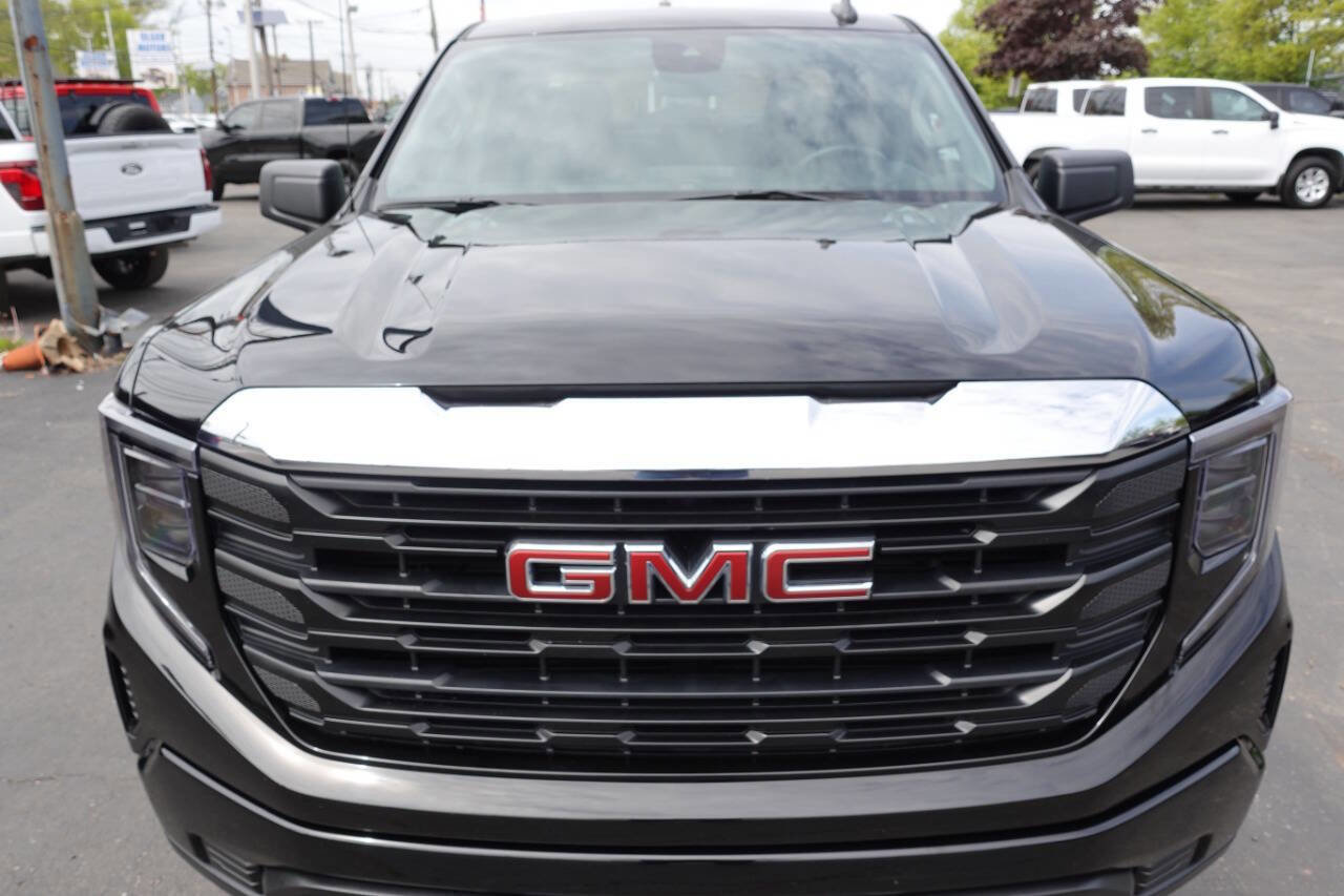 Used 2024 GMC Sierra 1500 Pro w/ Pro Value Package AWD/4WD image 7