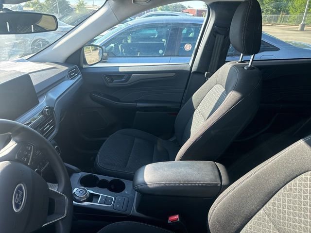 Used 2025 Ford Escape Active FWD image 2