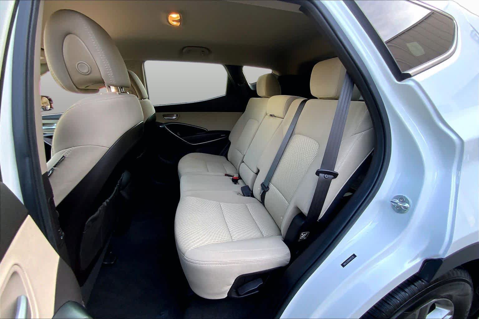 Used 2017 Hyundai Santa Fe Sport FWD image 20