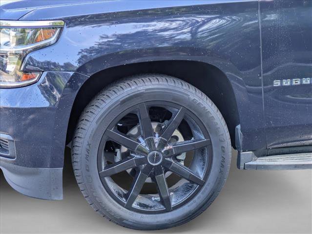 Used 2017 Chevrolet Suburban LT image 14