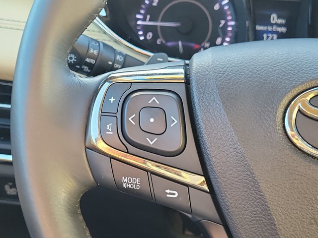 Used 2014 Toyota Avalon Limited FWD image 20