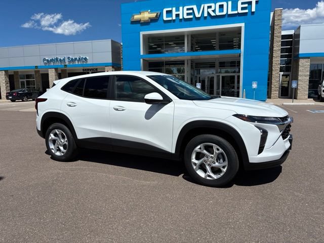 New 2026 Chevrolet Trax LS w/ LS Convenience Package FWD image 13