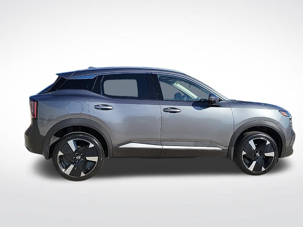Certified 2025 Nissan Kicks SR FWD image 5