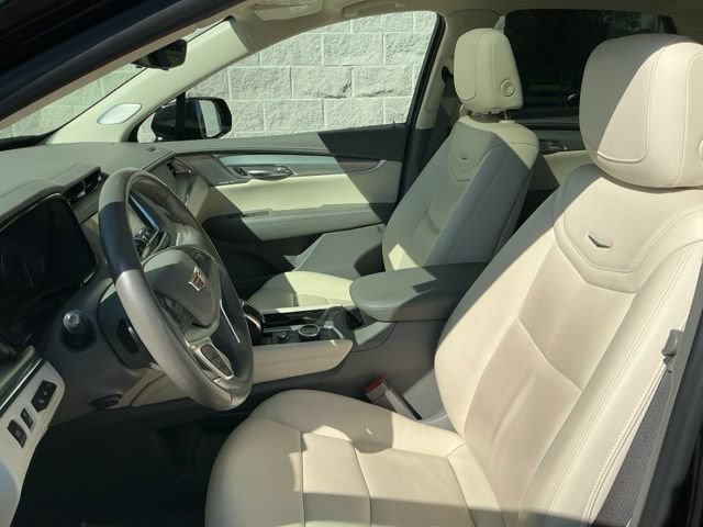 Used 2020 Cadillac XT5 Premium Luxury AWD/4WD image 16