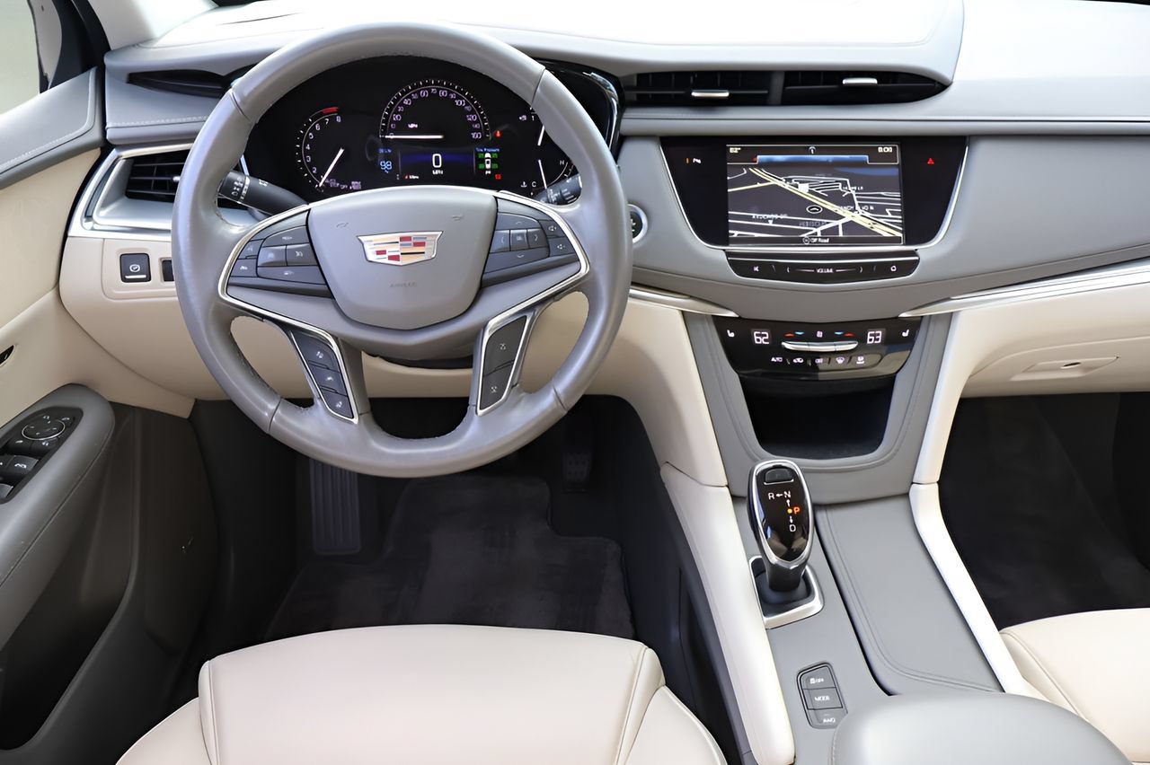 Used 2019 Cadillac XT5 Luxury AWD/4WD image 14