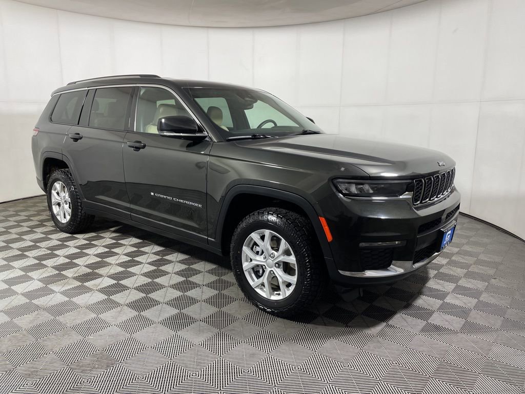 Used 2023 Jeep Grand Cherokee L Limited image 2