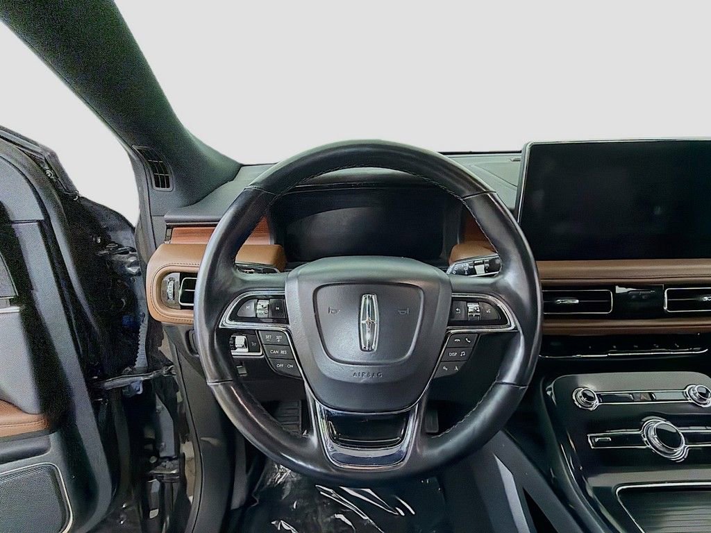 Used 2022 Lincoln Nautilus Reserve image 32