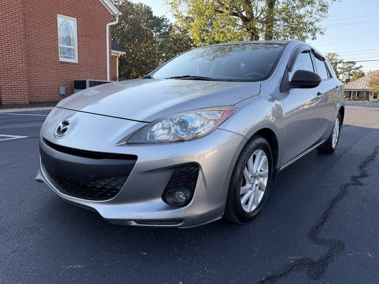 Used 2013 MAZDA MAZDA3 i Touring FWD image 2