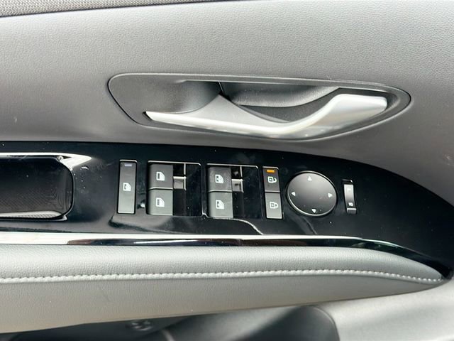 New 2026 Hyundai Tucson Limited image 18