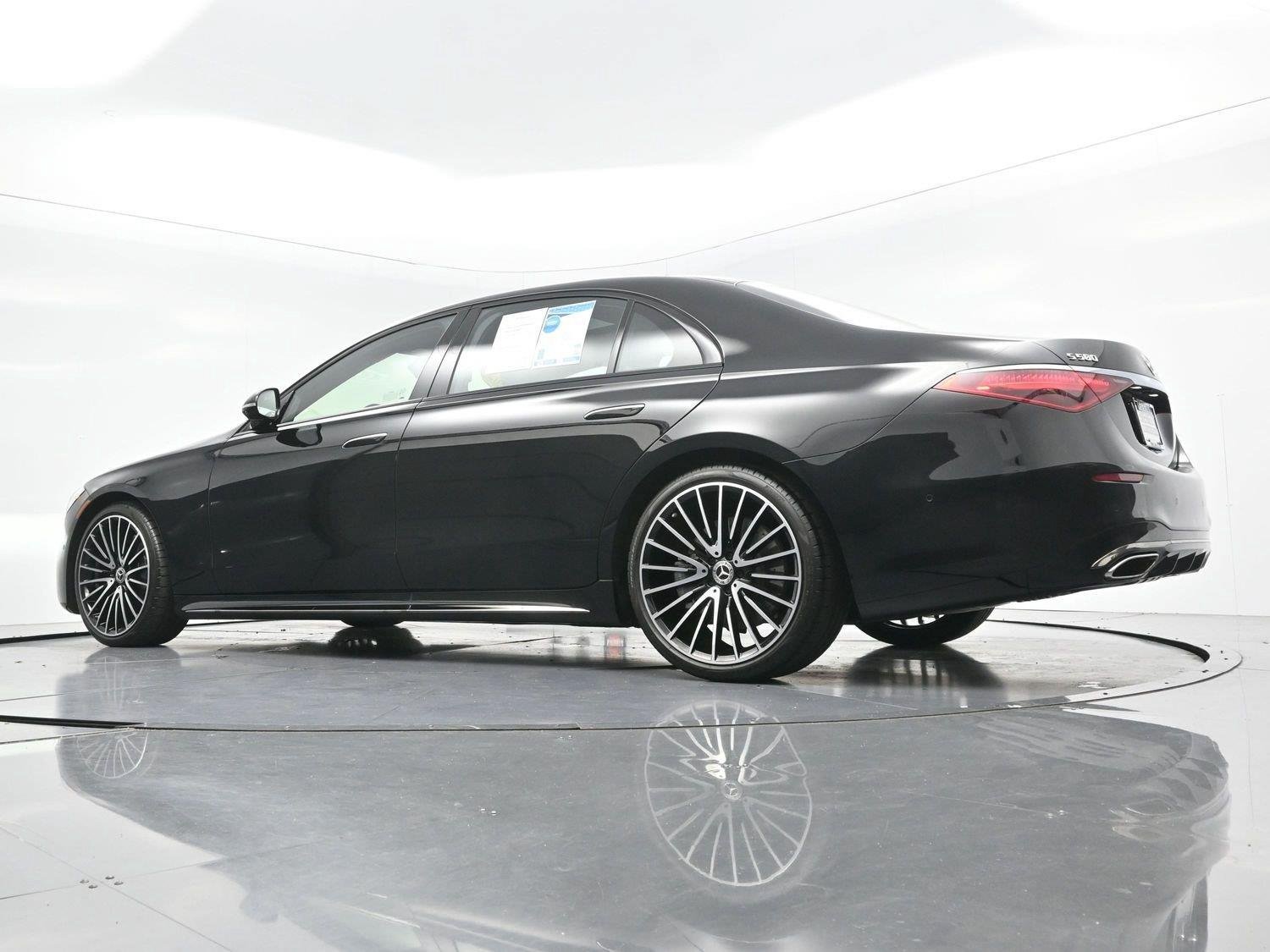 Used 2024 Mercedes-Benz S 580 4MATIC Sedan image 47