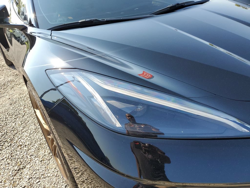 Used 2022 Chevrolet Corvette Stingray Preferred Cpe w/ Z51 Performance Package RWD image 3