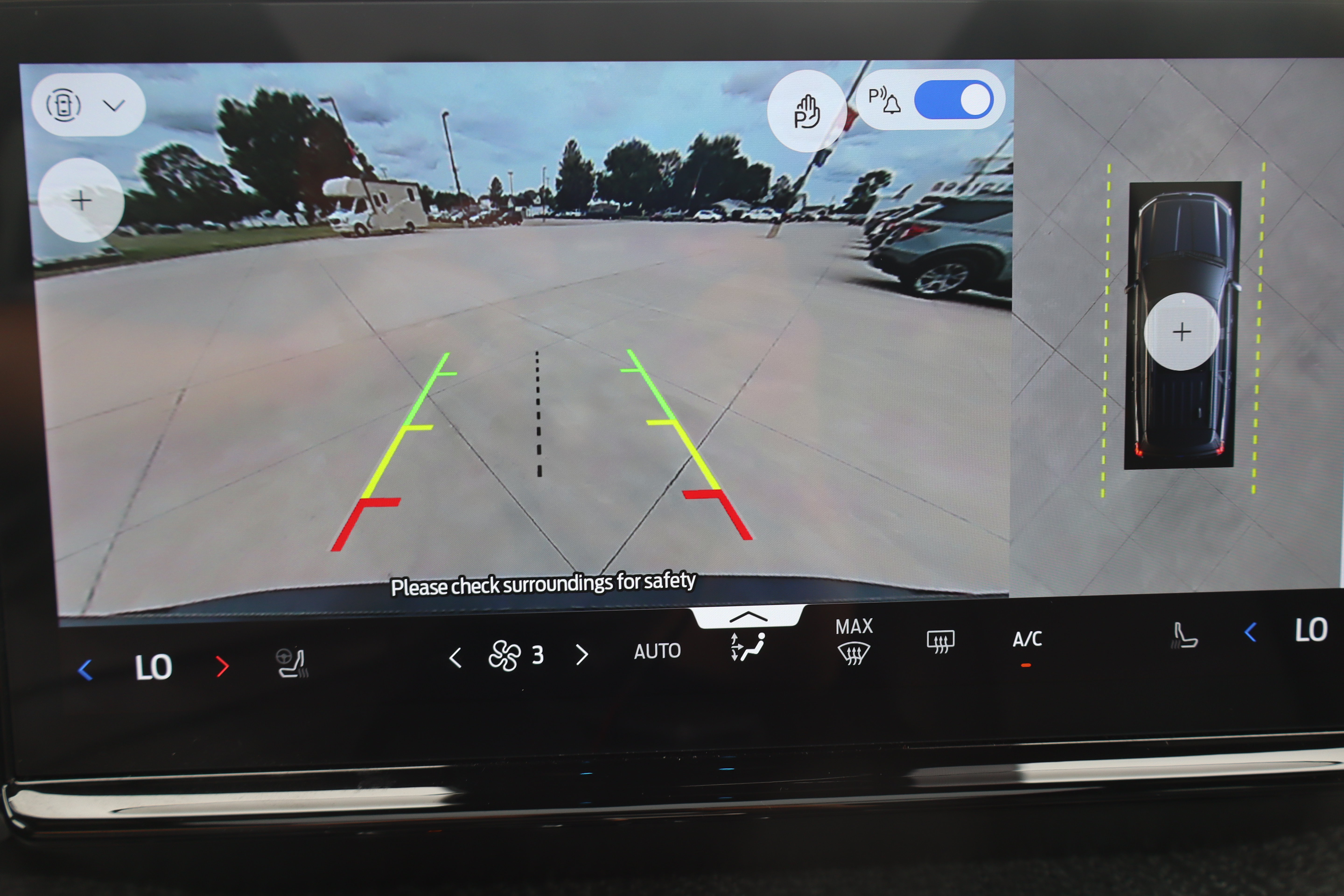 Used 2025 Ford Expedition Tremor AWD/4WD image 22