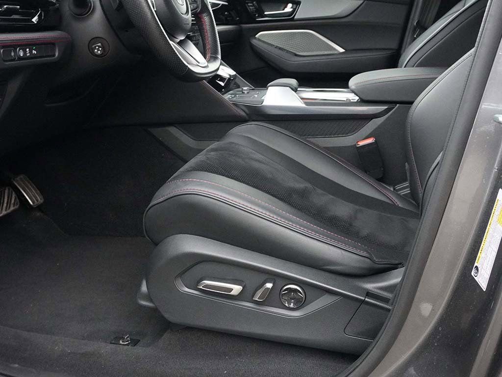 Used 2023 Acura MDX A-Spec image 27