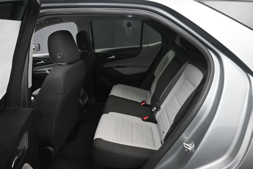 Used 2023 Chevrolet Equinox LT FWD image 12