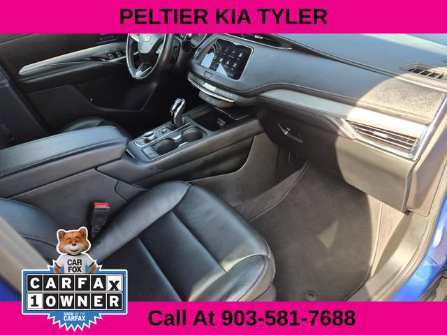 Used 2023 Cadillac XT4 Premium Luxury image 13