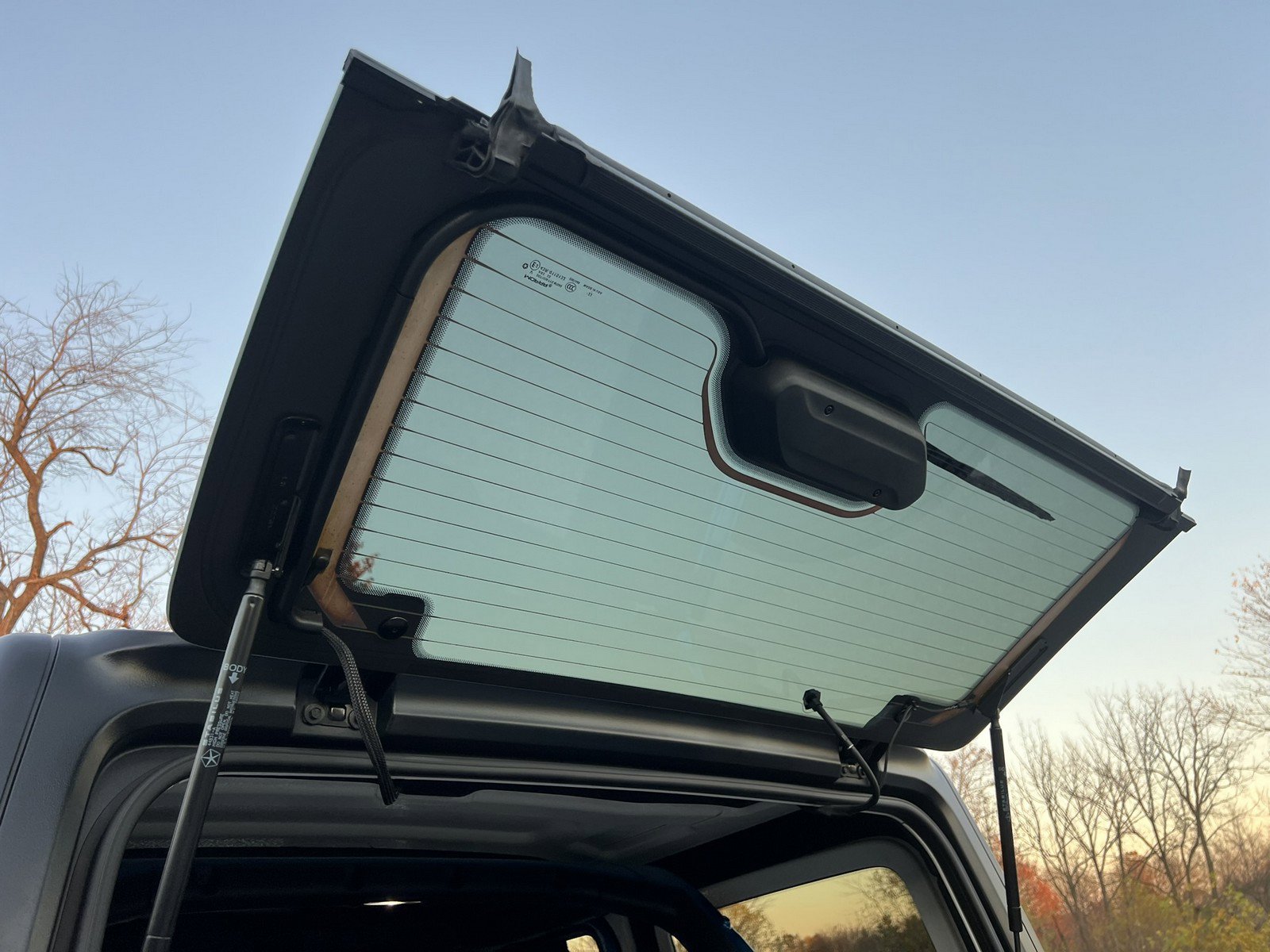 Used 2022 Jeep Wrangler Unlimited Sahara w/ Cold Weather Group image 95