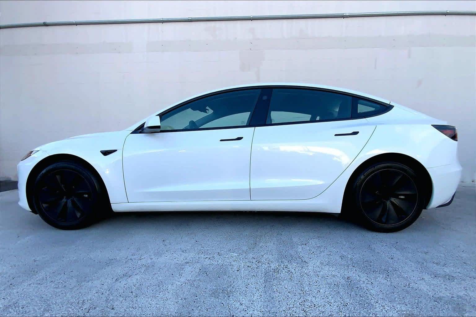 Used 2024 Tesla Model 3 Standard Range RWD image 3