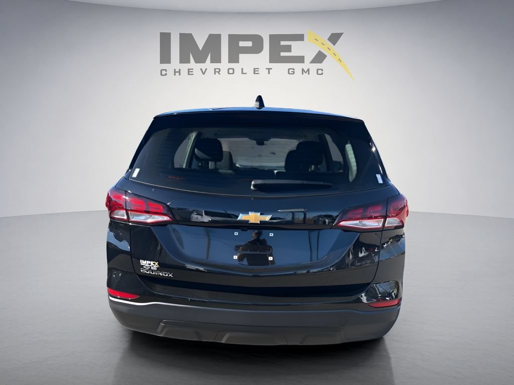 Used 2024 Chevrolet Equinox LS FWD image 4