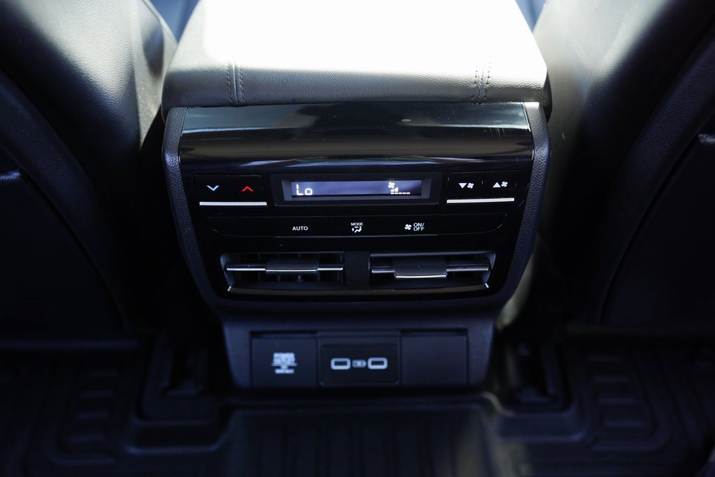 Used 2024 Acura MDX FWD image 38