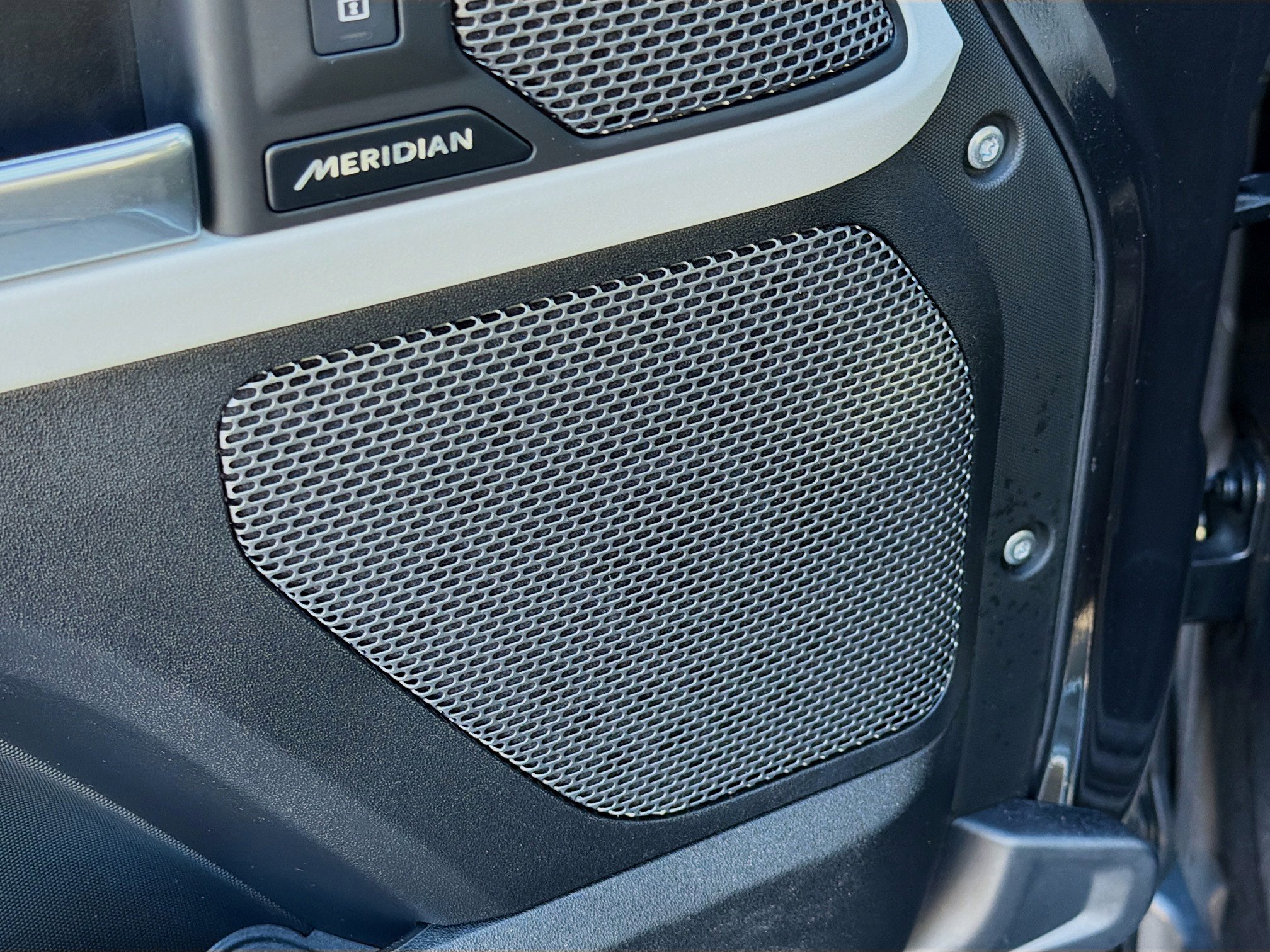 Used 2024 Land Rover Defender 110 S image 24