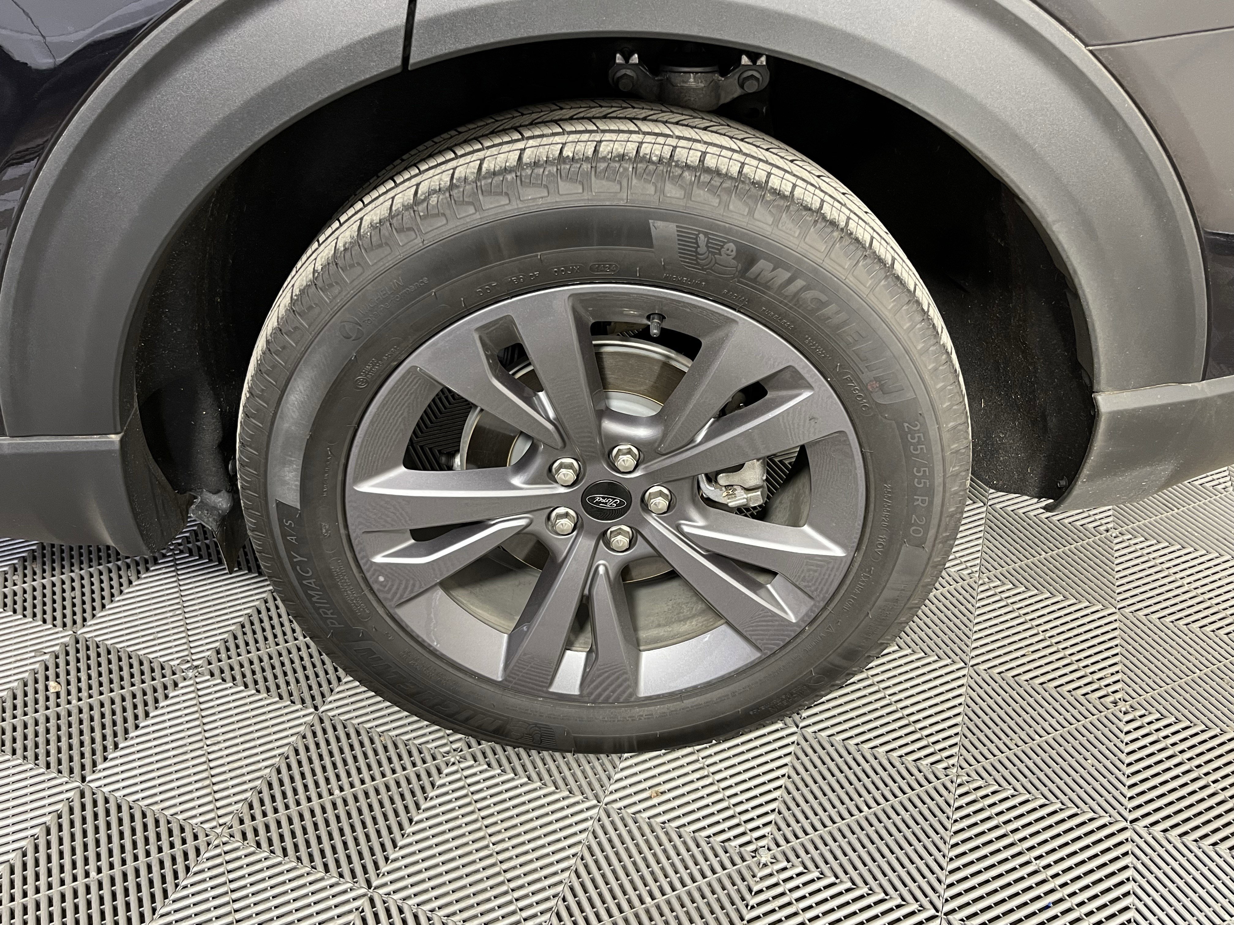 Used 2025 Ford Explorer Active w/ Active Comfort Package image 20