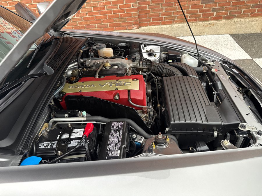 Used 2004 Honda S2000 image 38