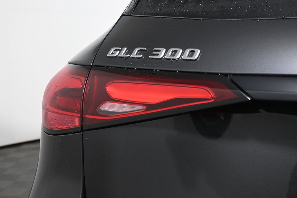 Used 2026 Mercedes-Benz GLC 300 4MATIC image 12