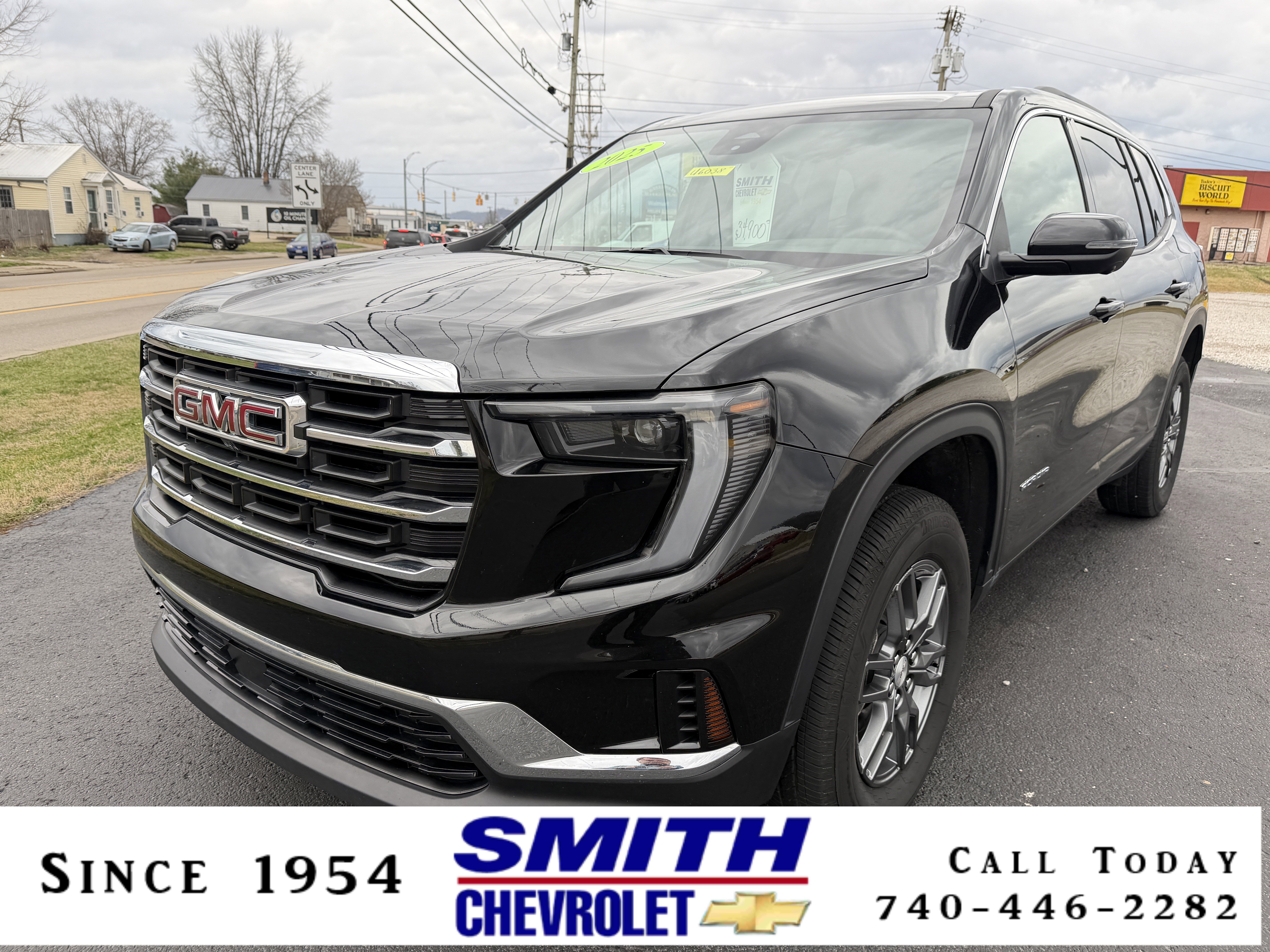 Used 2025 GMC Acadia Elevation image 1