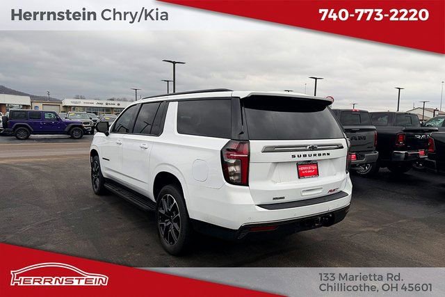 Used 2022 Chevrolet Suburban RST image 5