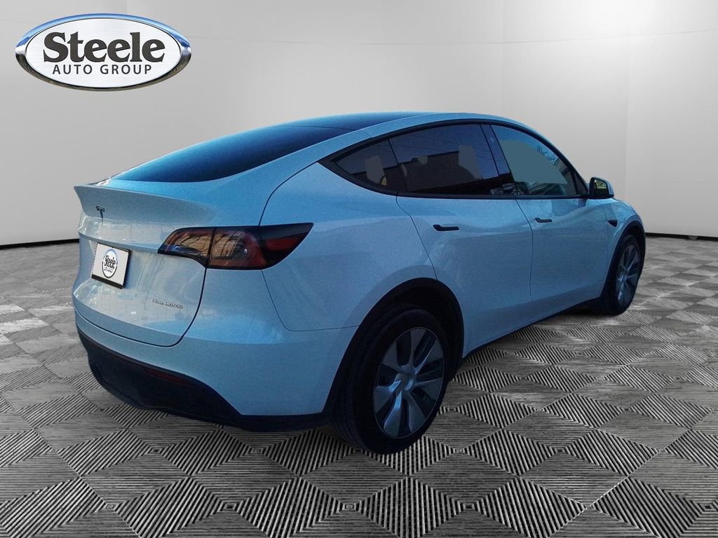 Used 2023 Tesla Model Y Long Range image 5