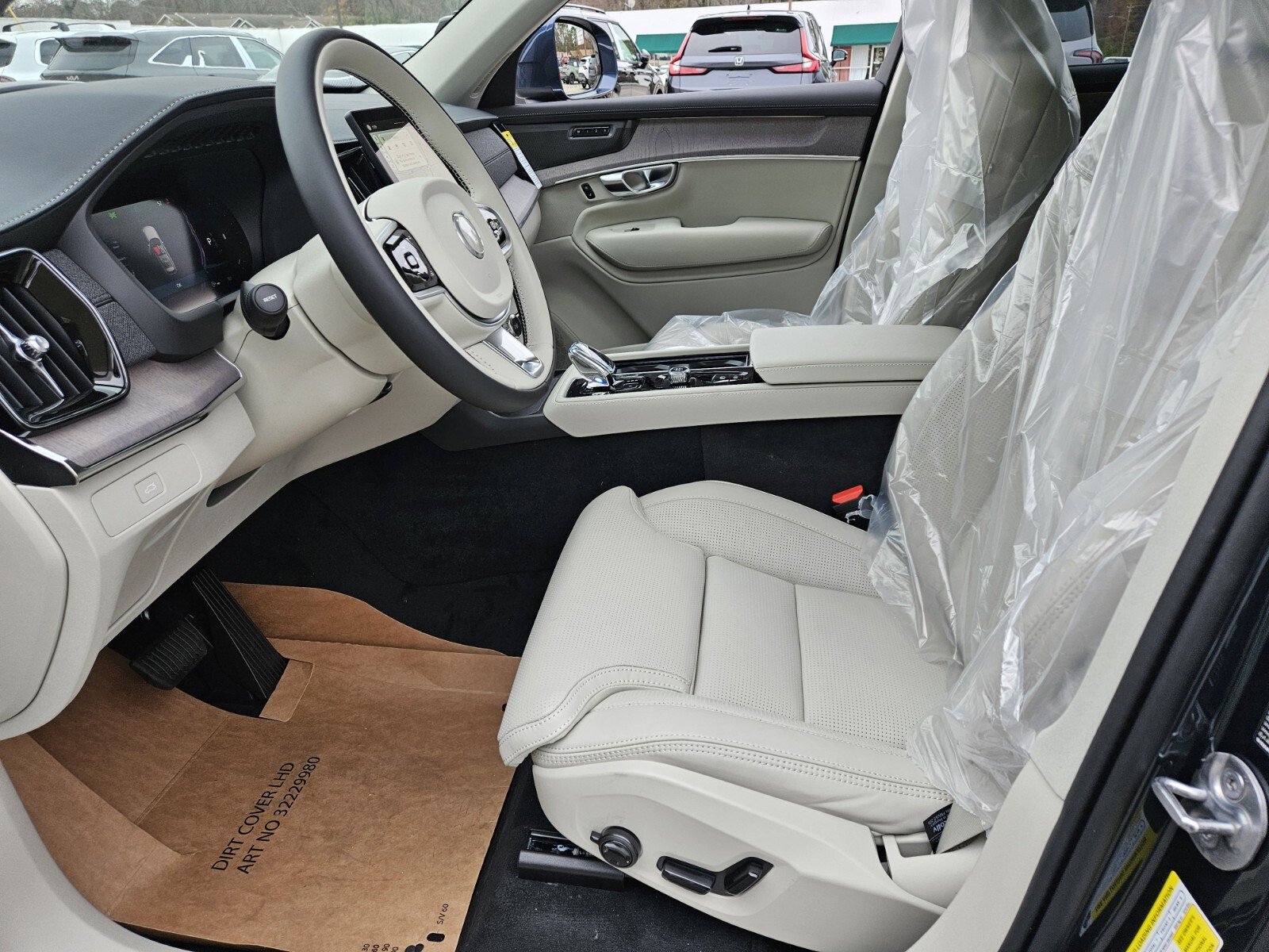 New 2026 Volvo XC90 B6 Ultra w/ Protection Package AWD/4WD image 7