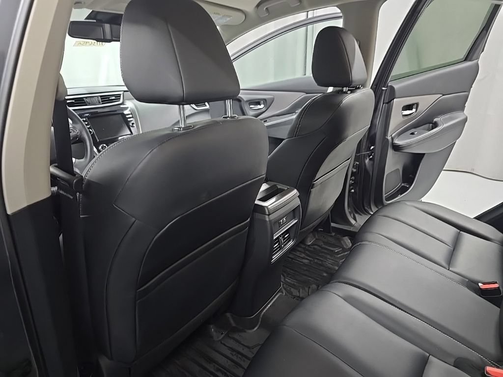 Used 2023 Nissan Murano SV w/ Cargo Package AWD/4WD image 17
