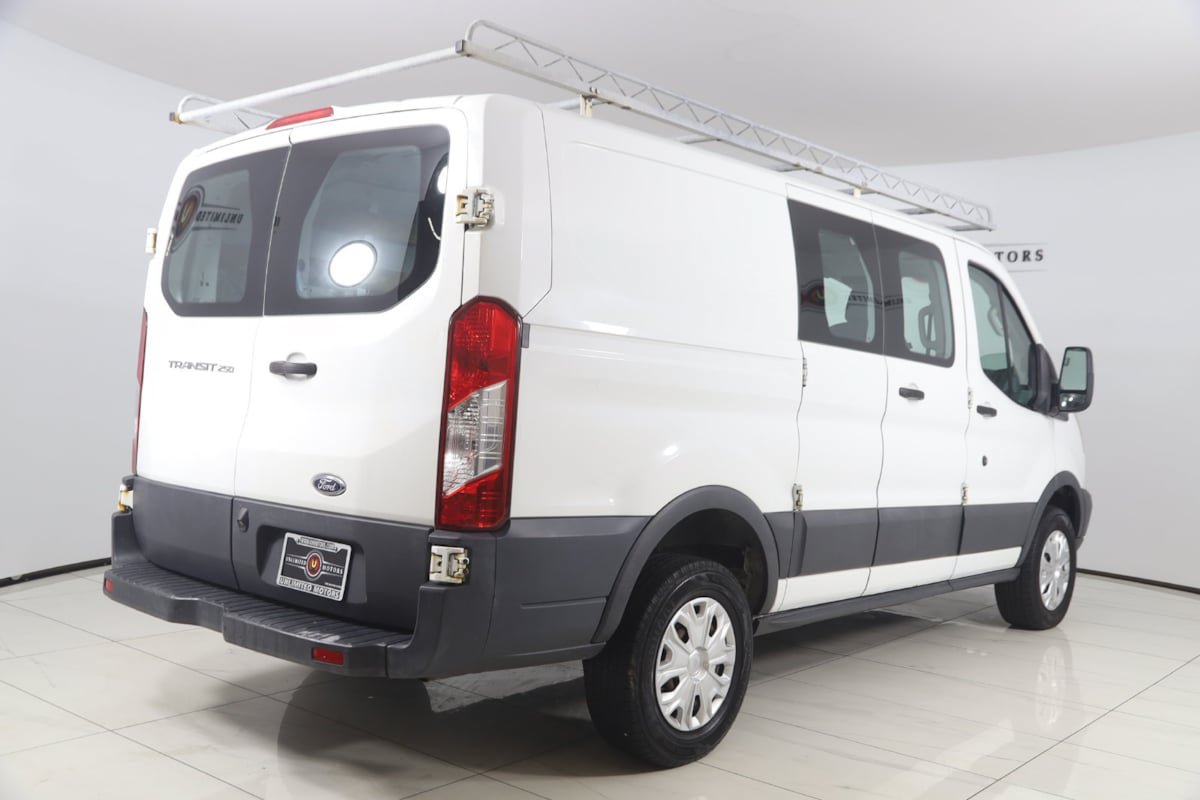 Used 2016 Ford Transit 250 130 Low Roof w/ Exterior Upgrade Package RWD image 3