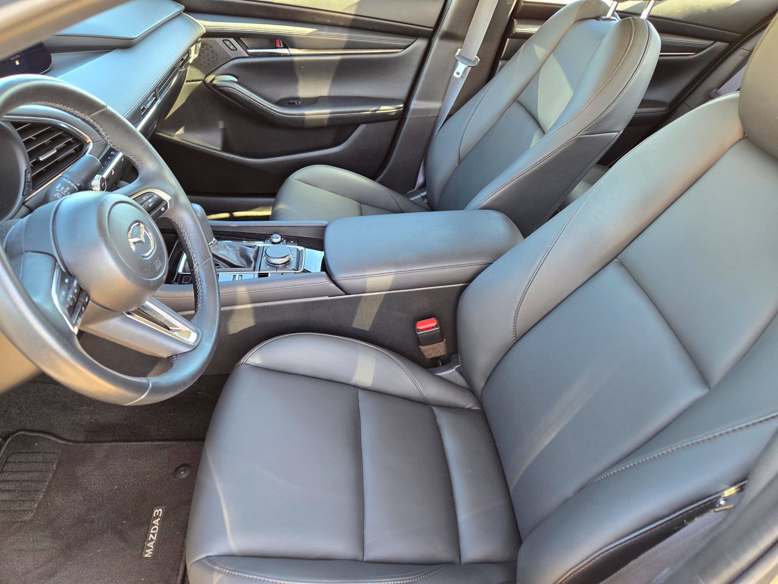 Used 2024 MAZDA MAZDA3 s w/ Black Accent Package FWD image 13