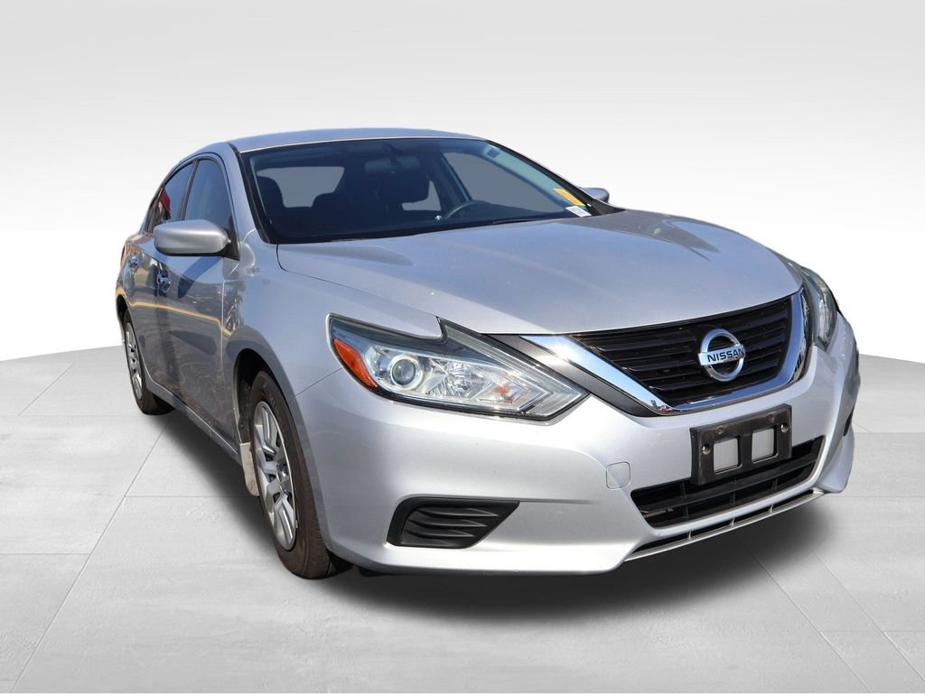 Used 2017 Nissan Altima 2.5 S w/ Power Driver Seat Package FWD image 8